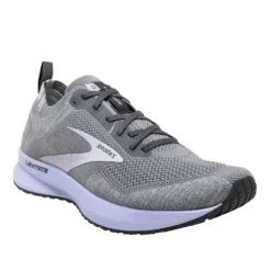 BROOKS SHOES Women's Levitate 4