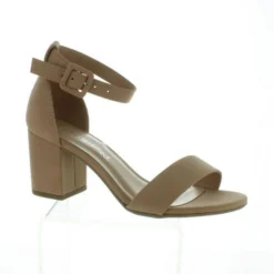 CITY CLASSIFIED Hallie 7 CITY CLASSIFIED Hallie -fishpond shop 27944 NUDE l