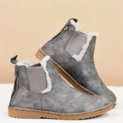 Blowfish Chillin- Shr -fishpond shop 28851 STONE l